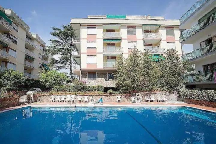 Apartamento & Pool 2 *